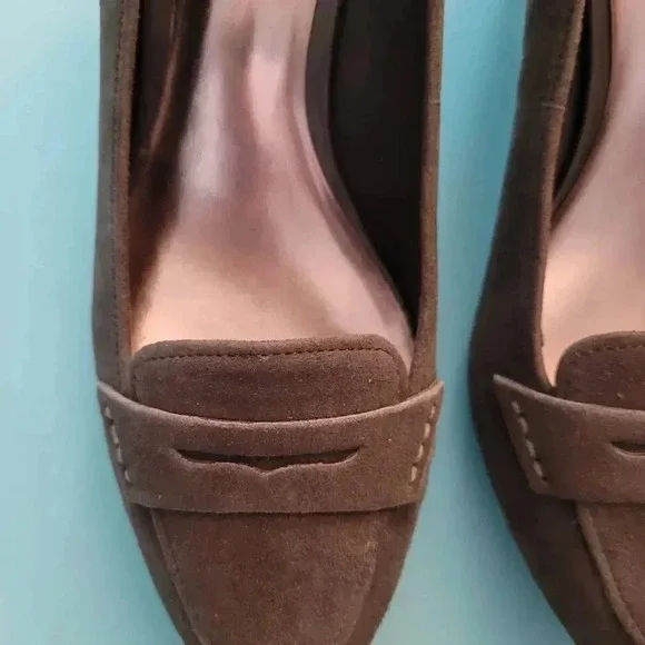 ‎Pumps, Worthington - Picture 2 of 10